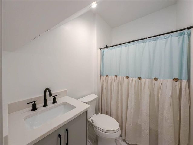 216 Saddle Creek Drive, Monroe, GA 30656