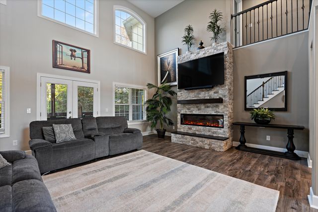 123 Chesapeake Ct, Lebanon, TN 37087