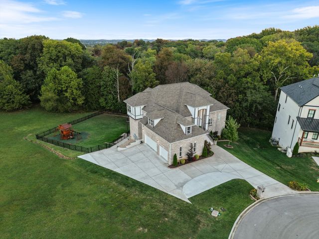 123 Chesapeake Ct, Lebanon, TN 37087