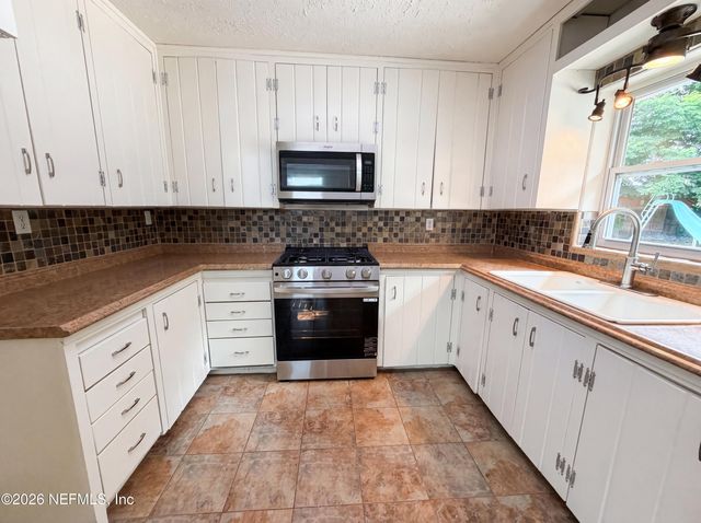 4429 BEGBIE Drive, Jacksonville, FL 32207