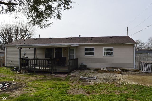 31 Fairlane Drive, Mooresville, IN 46158