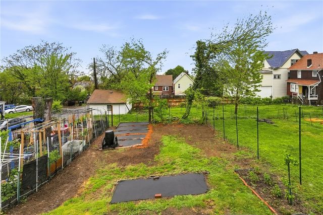 7719 Saint Lawrence Ave, Swissvale, PA 15218