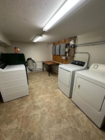 727 3rd Street N, Fargo, ND 58102