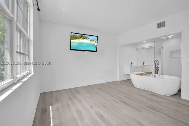 1303 Presidio Dr 6-41, Weston, FL 33327