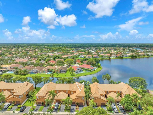 1303 Presidio Dr 6-41, Weston, FL 33327