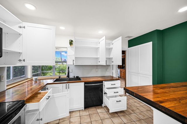 3465 Spring Bluff Place 18, Lauderhill, FL 33319