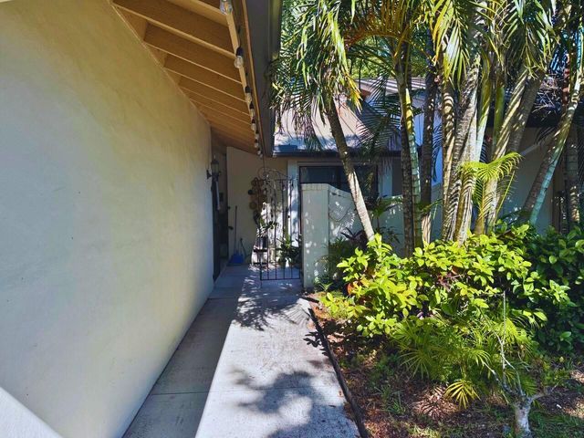 3465 Spring Bluff Pl 18, Lauderhill, FL 33319