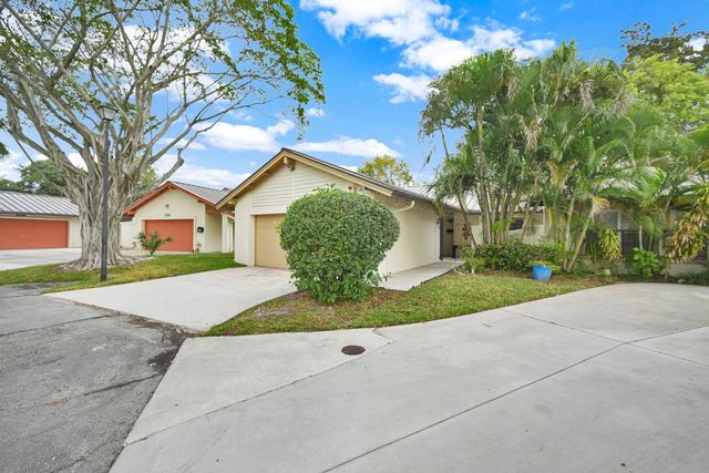 3465 Spring Bluff Place 18, Lauderhill, FL 33319