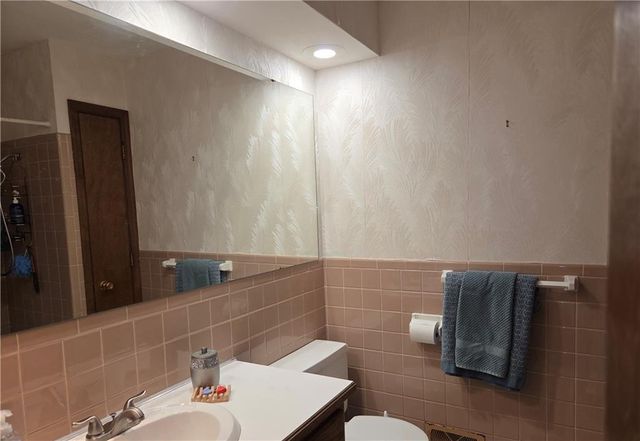 15367 E 45th Street S, Independence, MO 64055