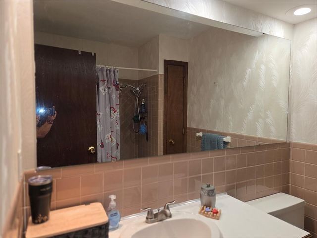 15367 E 45th Street S, Independence, MO 64055