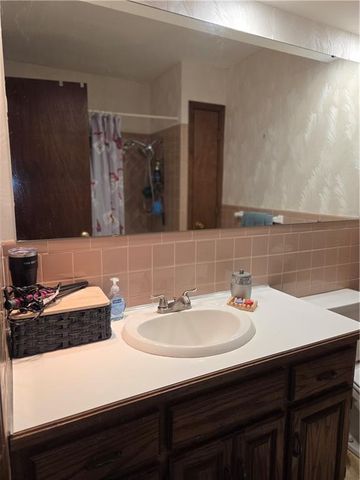 15367 E 45th Street S, Independence, MO 64055