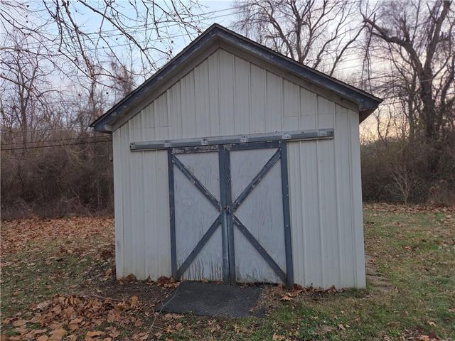 15367 E 45th Street S, Independence, MO 64055