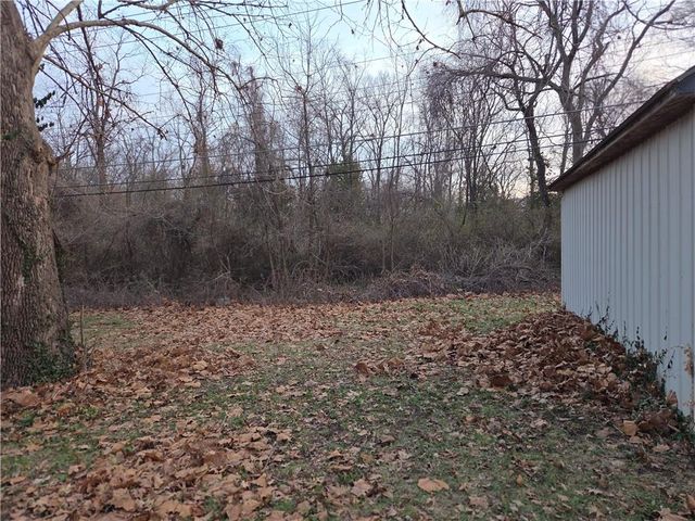 15367 E 45th Street S, Independence, MO 64055