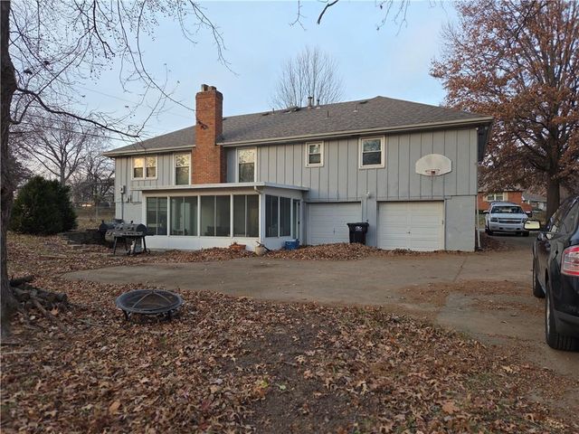 15367 E 45th Street S, Independence, MO 64055