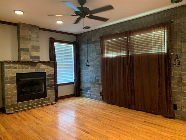 1012 S Maurice Avenue, Denison, TX 75020