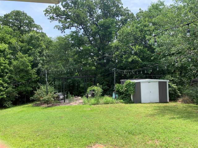 1012 S Maurice Avenue, Denison, TX 75020