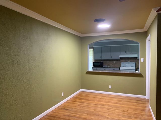 1012 S Maurice Avenue, Denison, TX 75020