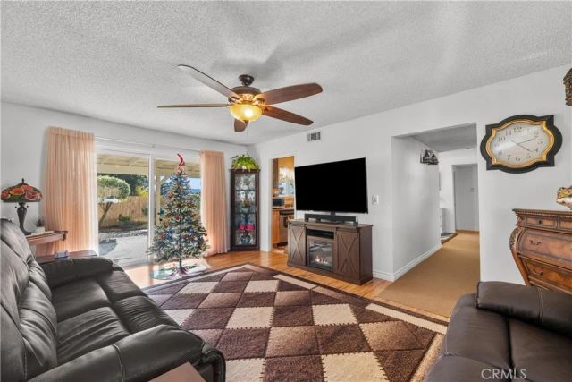 19726 Steinway, Canyon Country, CA 91351