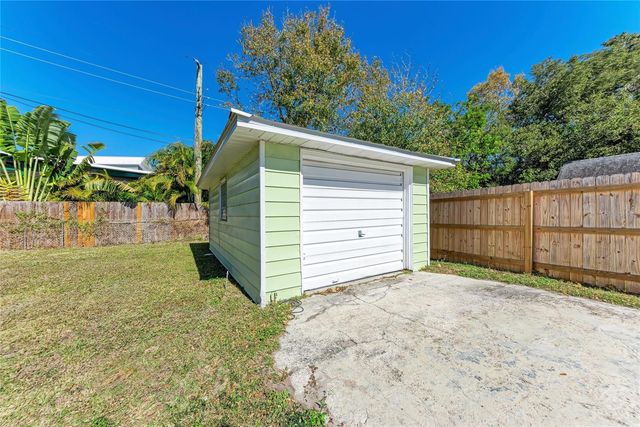 2253 ARLINGTON STREET, Sarasota, FL 34239