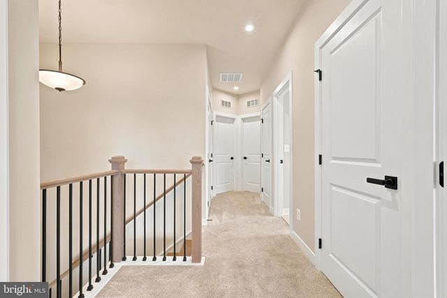 8046 WILLIAMSON BLVD NE, Manassas, VA 20109