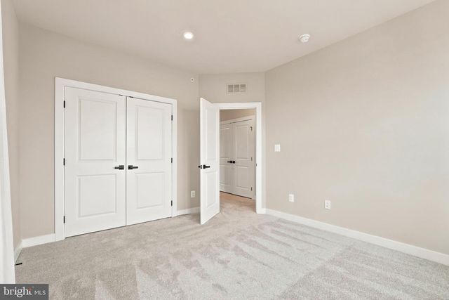 8046 WILLIAMSON BLVD NE, Manassas, VA 20109