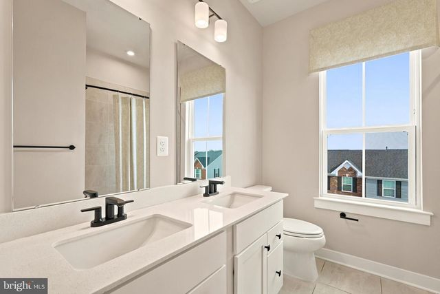 8046 WILLIAMSON BLVD NE, Manassas, VA 20109
