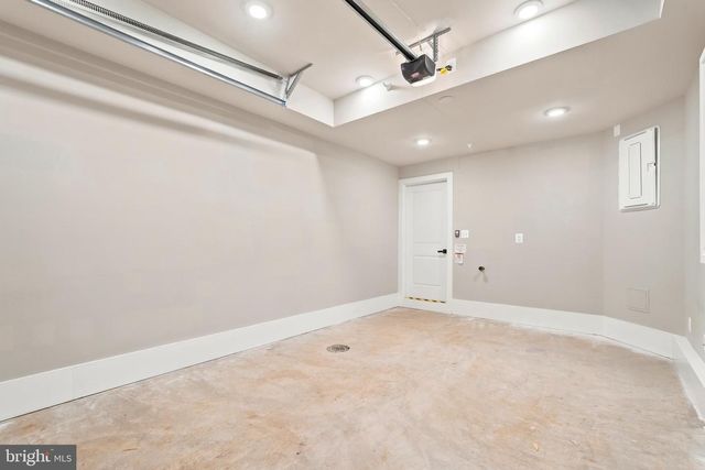 8046 WILLIAMSON BLVD NE, Manassas, VA 20109