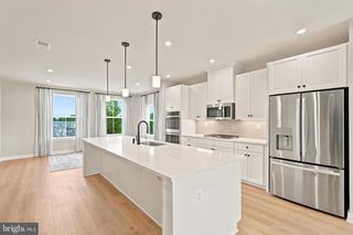 8046 WILLIAMSON BLVD NE, Manassas, VA 20109