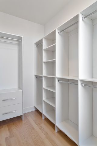 4938 W Medill Avenue, Chicago, IL 60639