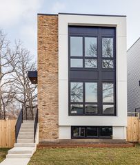 4938 W Medill Avenue, Chicago, IL 60639