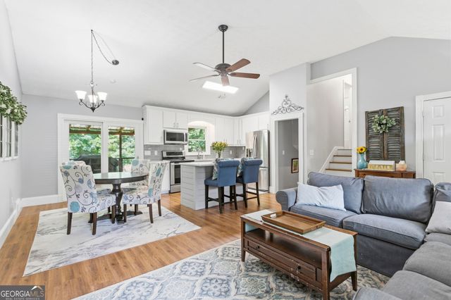 5627 Pinedale Circle, Sugar Hill, GA 30518