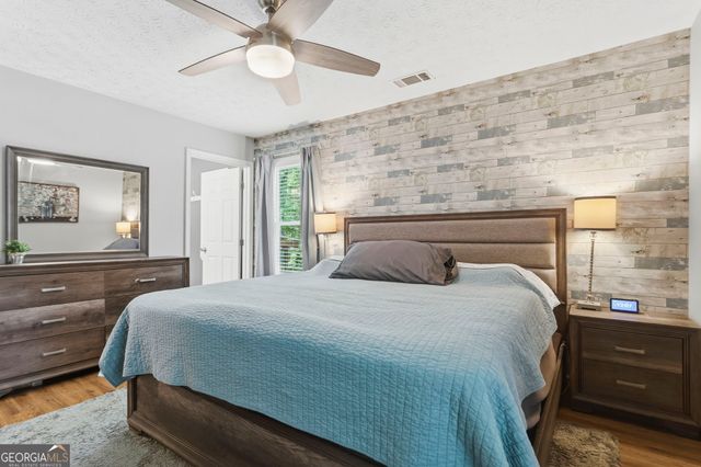 5627 Pinedale Circle, Sugar Hill, GA 30518