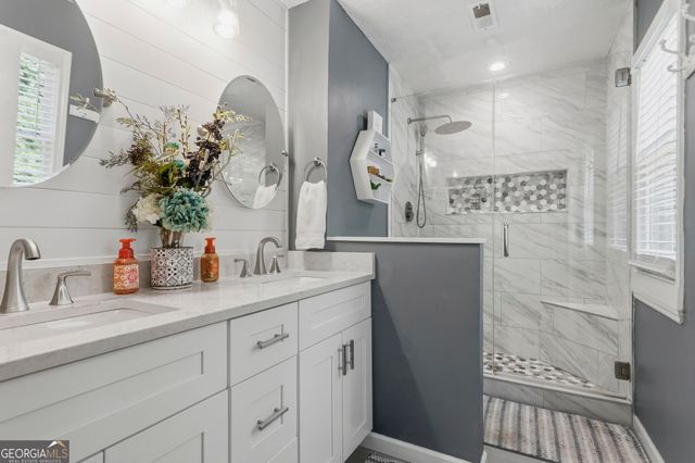 5627 Pinedale Circle, Sugar Hill, GA 30518
