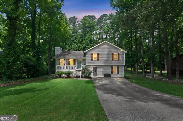 5627 Pinedale Circle, Sugar Hill, GA 30518