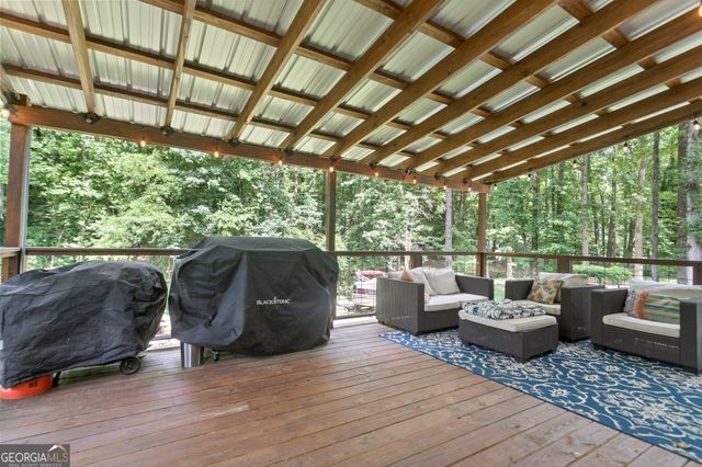 5627 Pinedale Circle, Sugar Hill, GA 30518