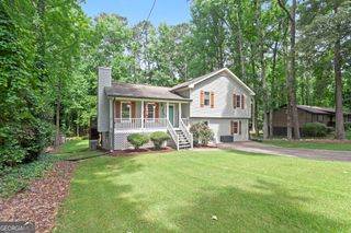 5627 Pinedale Circle, Sugar Hill, GA 30518