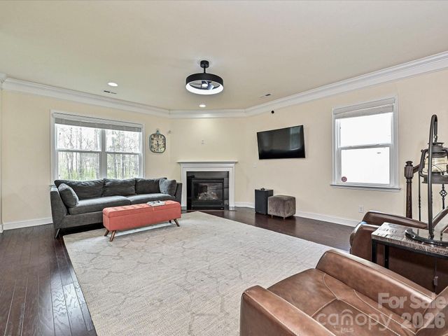 8044 Frances Haven Drive, Harrisburg, NC 28075