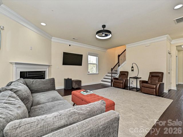 8044 Frances Haven Drive, Harrisburg, NC 28075