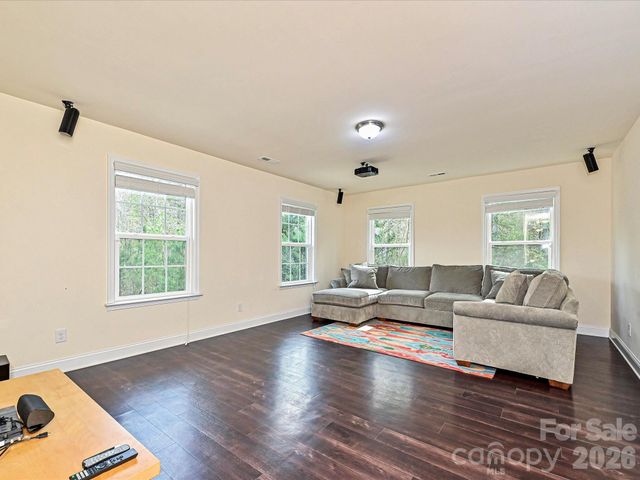 8044 Frances Haven Drive, Harrisburg, NC 28075