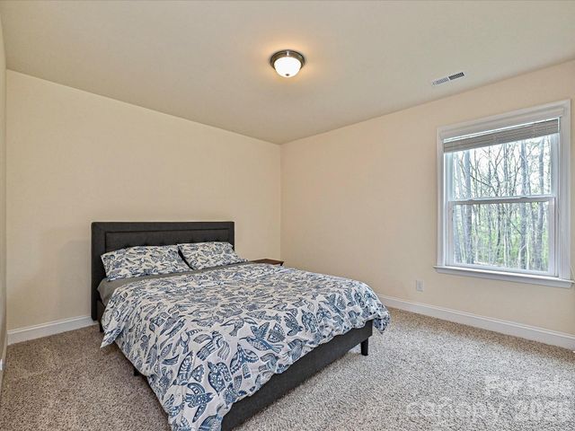 8044 Frances Haven Drive, Harrisburg, NC 28075