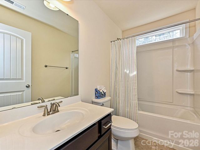 8044 Frances Haven Drive, Harrisburg, NC 28075