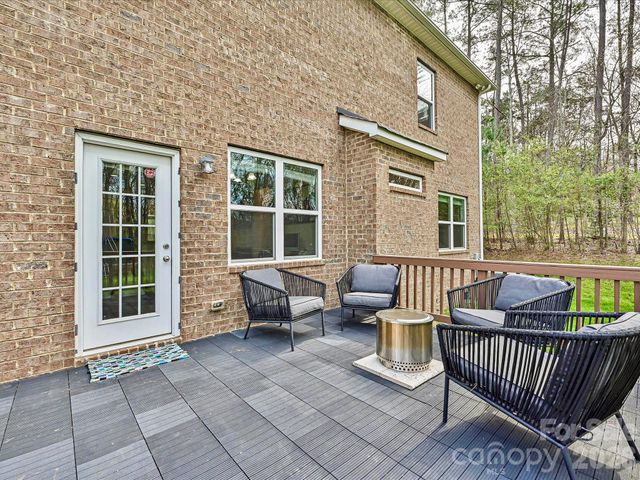 8044 Frances Haven Drive, Harrisburg, NC 28075