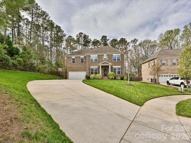 8044 Frances Haven Drive, Harrisburg, NC 28075