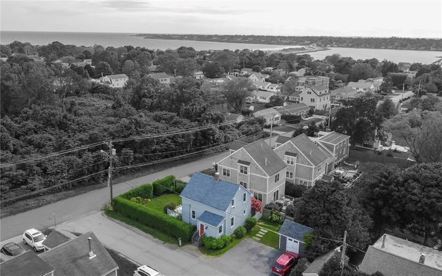 4 Draper Avenue, Middletown, RI 02842