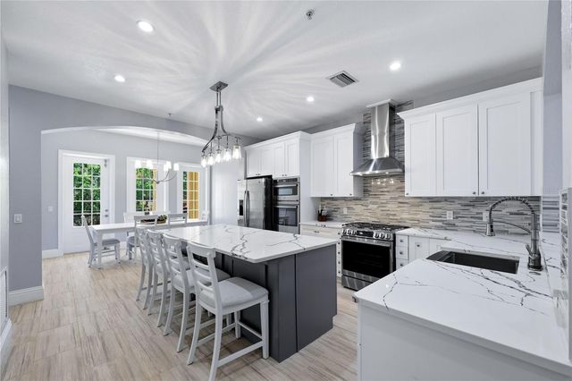 264 SEAGATE COURT, Dunedin, FL 34698