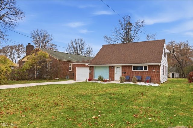 354 Ewing Road, Youngstown, OH 44512