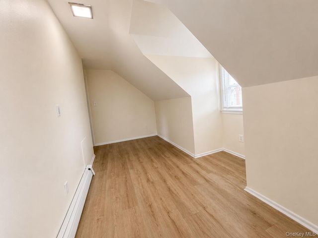 1 Arnold Street, Hicksville, NY 11801