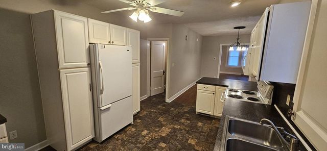 757 LOCUST ST, Lebanon, PA 17042