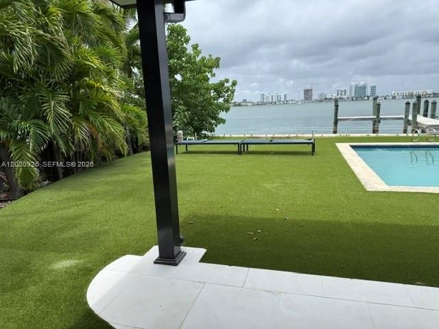 1101 S Shore Dr 1, Miami Beach, FL 33141