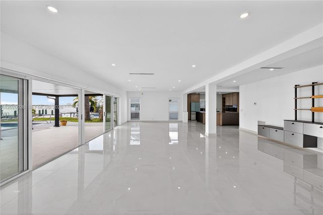 1101 S Shore Dr 1, Miami Beach, FL 33141